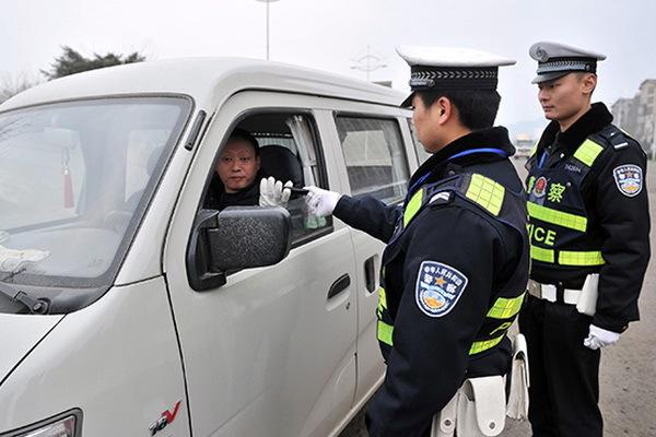 6月1号开始可以使用电子驾照，那么老驾照会因此报废吗？