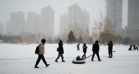 受降雪天气影响，湖南多地宣布停课放假，这场大雪给当地造成了多大影响？