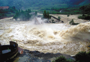 湖北随州暴雨，柳林镇成重灾区，其中哪些原因值得深思？