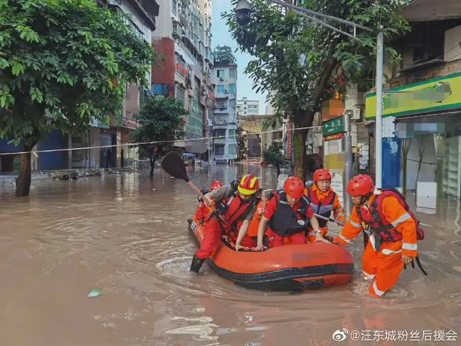 河南多地迎强降雨，当地防汛办发布紧急通知，市民需做好哪些防范？