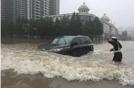 河南多地迎强降雨，当地防汛办发布紧急通知，市民需做好哪些防范？