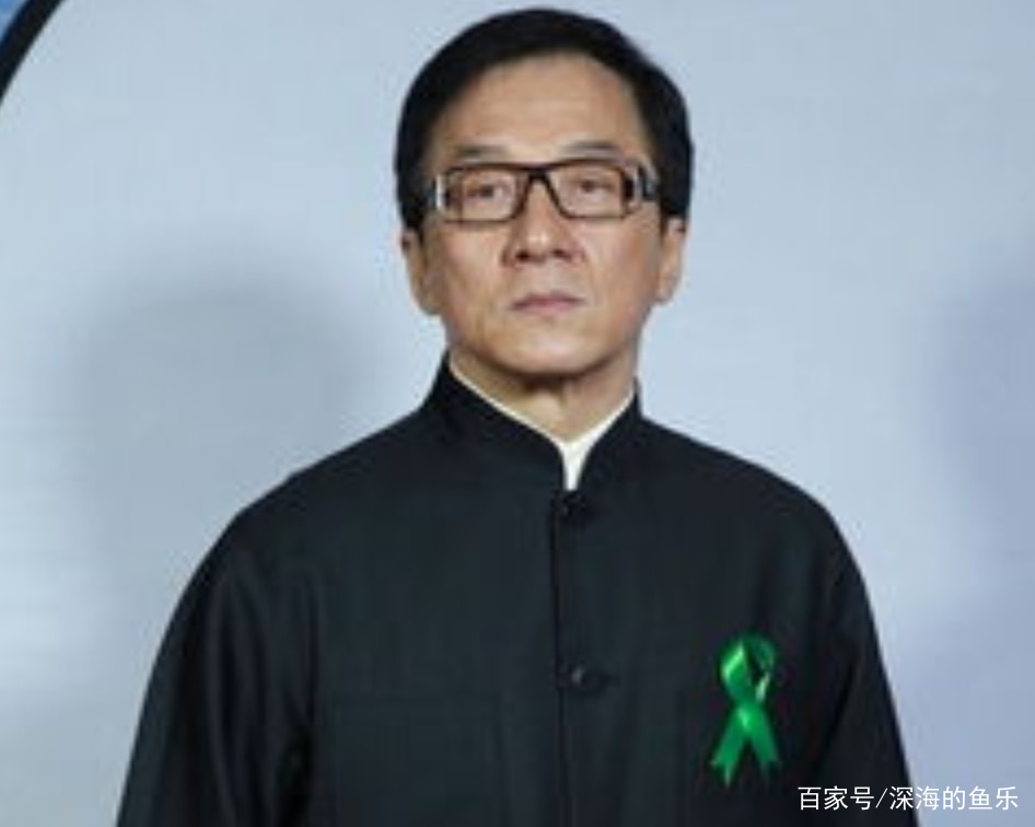 成龙曾拒绝向臧天朔交“保护费”，演唱会当天就被人砸，这到底是怎么回事？