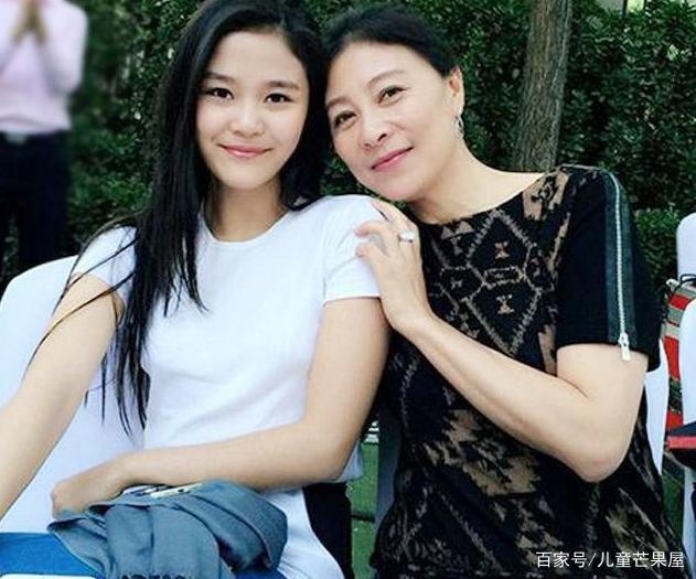 影后岳红的女儿，出道16年母亲都捧不红，今被张嘉译哪一部戏带火？